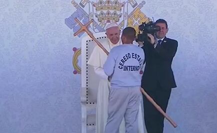 Pope Francis visits prison in Ciudad Juárez