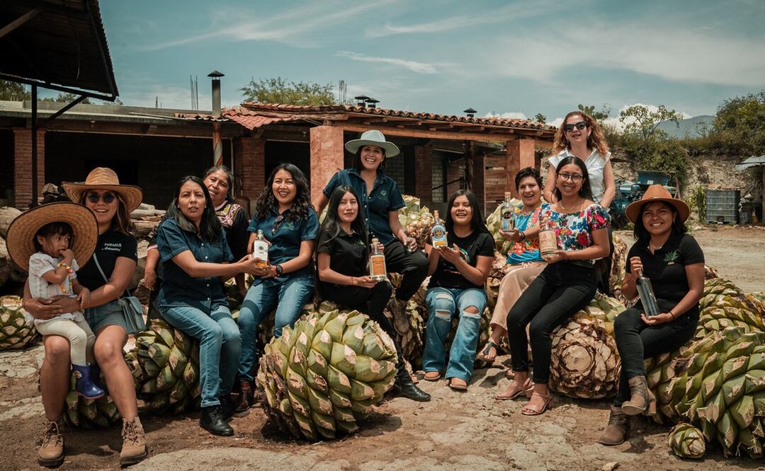 Mujeres del Mezcal y del Maguey en México. Foto: Francisca Siza, Directora de Cine para el documental "Las Hijas del Maguey"