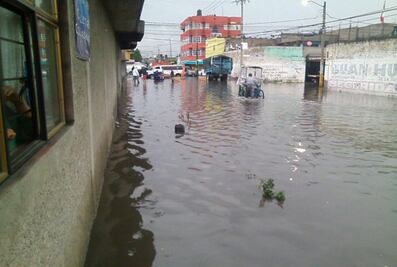 Lluvias dejan afectaciones en Chimalhuacán y Los Reyes La Paz