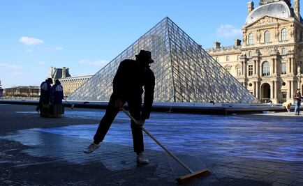 Celebrarán con una instalación el 30 aniversario de la pirámide del Louvre
