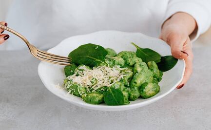 ¿Qué sucede si comemos espinacas todos los días?