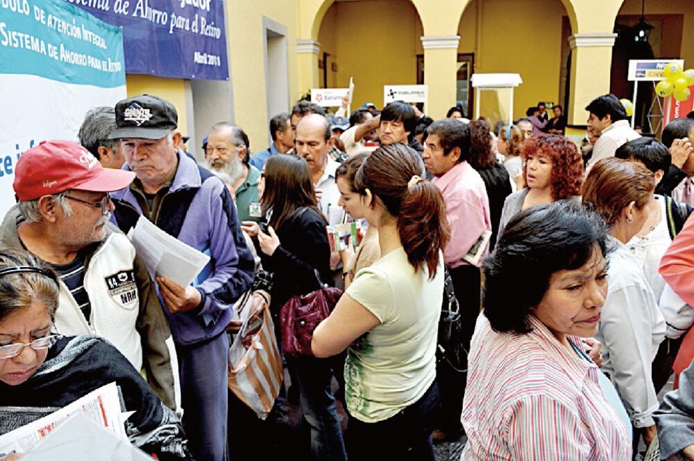 Expertos sugieren abonar más por medio del ahorro voluntario porque no va a bastar sólo con las aportaciones (CONSAR)
