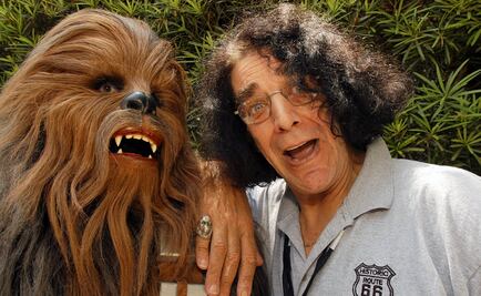 Que la fuerza te acompañe Chewbacca; muere Peter Mayhew