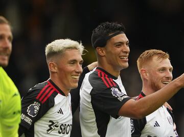 Raúl Jiménez anota su primer gol como delantero del Fulham