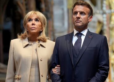 VIDEO: ¿Macron y su esposa otra vez de pleito? Brigitte desdeña la mano del presidente francés a su llegada a Reino Unido