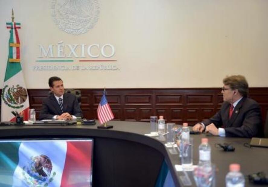 ​Abordan Peña Nieto y Perry seguridad e integración energéticas