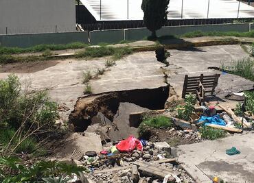 En riesgo 8 mil habitantes de Cerro del Marquez en Valle de Chalco por grieta