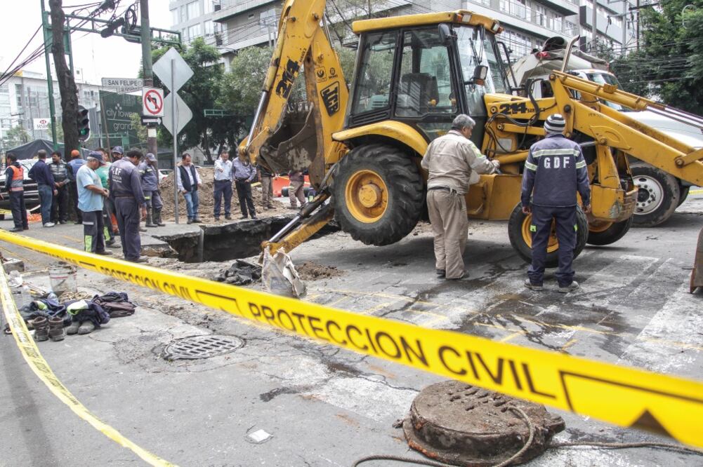 Se pierde 42% del suministro de agua, en fugas por el deterioro de las tuberías, aseguró el jefe delegacional de Benito Juárez. (ARCHIVO. EL UNIVERSAL)