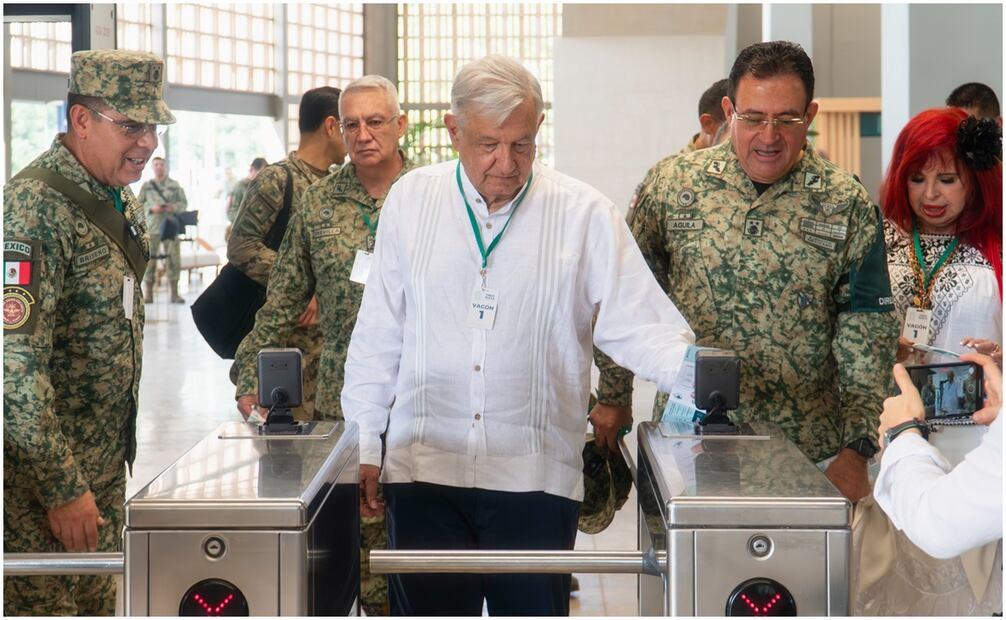 AMLO inaugura primer tramo del Tren Maya. Foto: @lopezobrador_