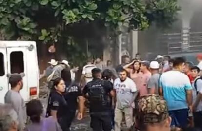 2 muertos y 9 lesionados deja explosión en cantina donde se almacenaba pirotecnia en Hidalgo