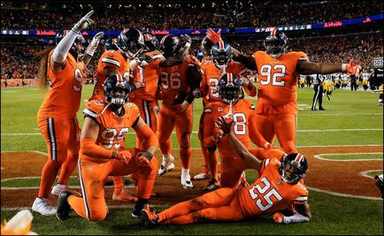 Broncos frenan a los Steelers