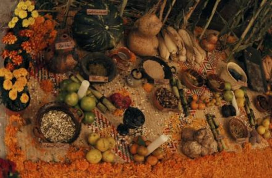 Platillos típicos en las ofrendas de Día de Muertos 