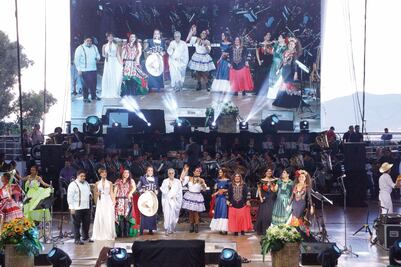 Dan su música y corazón a Oaxaca