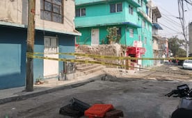 Tras accidente de camión de basura en San Mateo Nopala, autoridades vuelven a colocar maceteros; buscan frenar paso de vehículos pesados