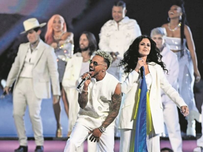 Christian Nodal gana y manda buena vibra para todo el mundo