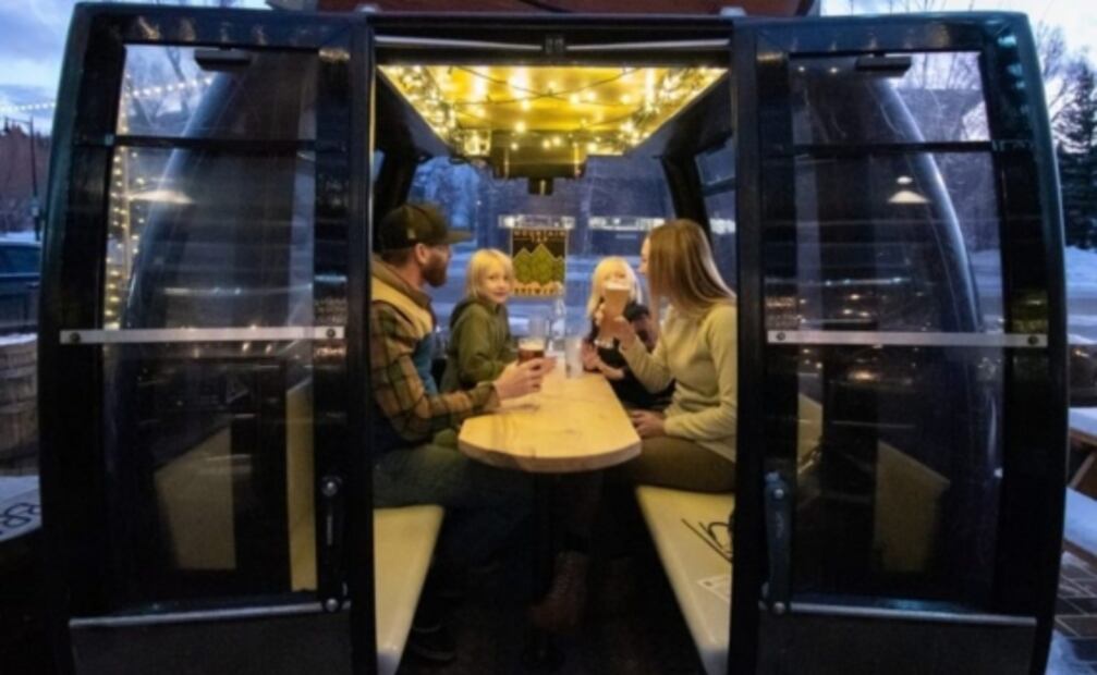 Este restaurante recicló góndolas viejas para no tener que cerrar