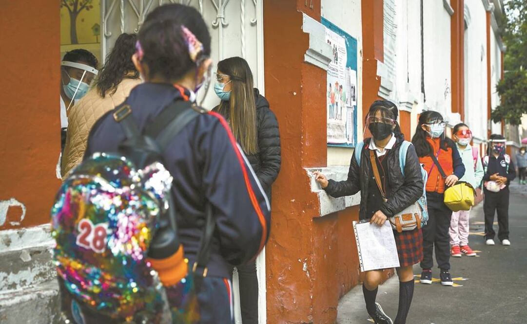 Sin contabilizar los contagios y defunciones después del regreso a clases, la población de cero a 14 años tiene la mayor tasa de letalidad por Covid-19, con 634 muertes hasta finales de agosto. Foto: Archivo/EL UNIVERSAL.