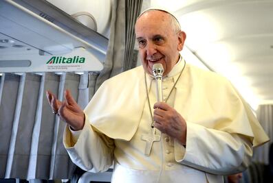 Senado “pide mano” durante visita del Papa