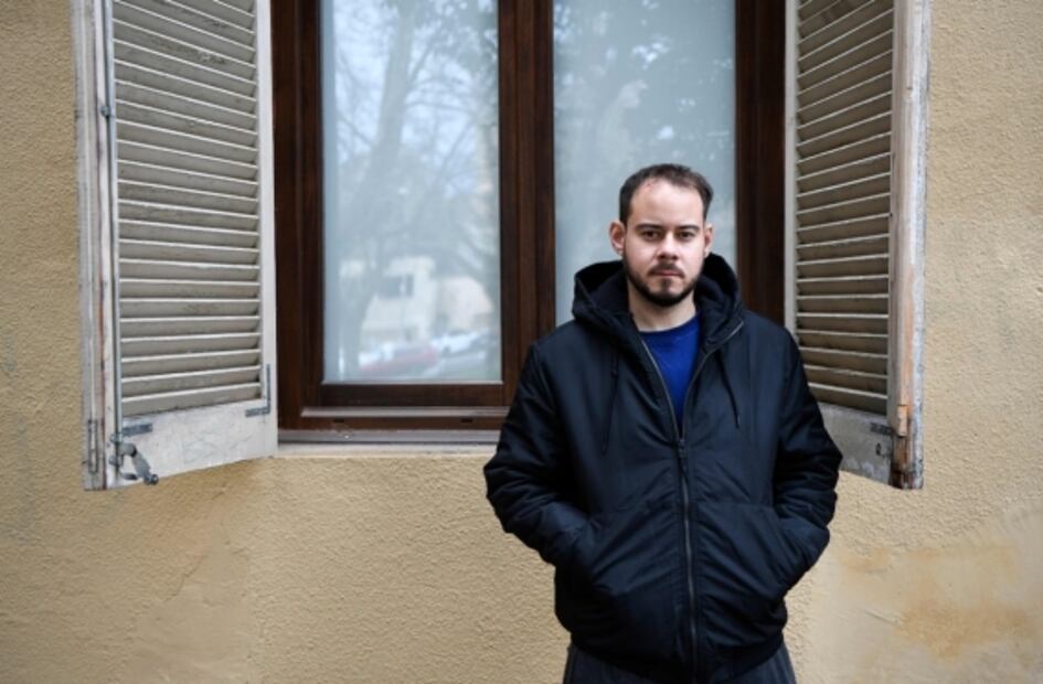 "Muerte a los Borbones" y "a mí no me cierra la boca este canalla": Las frases que han condenado al rapero Pablo Hasél
