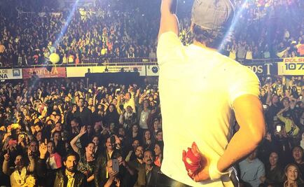 Enrique Iglesias también sufrió fractura