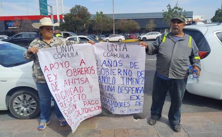 Exobreros de Altos Hornos de México protestan en Congreso de Coahuila; exigen respuesta a adeudos laborales