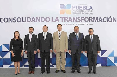 Presenta gobernador cambios en gabinete