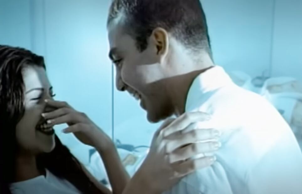Itatí Cantoral y Cristian Castro en 2000, en el video musical "Volver a amar".
Foto: YouTube