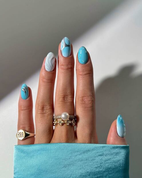 ¡Efectos marinos para el viaje a la playa! Foto: Especial (Instagram @thenaillologist)