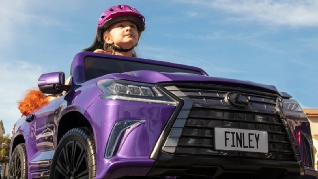 Lexus crea un auto para niña con parálisis cerebral