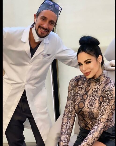 Lis Vega impacta con micro shorts para su procedimiento de labios