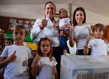 Elecciones Coahuila: “Ya ganamos”, dice Manolo Jiménez al emitir su voto