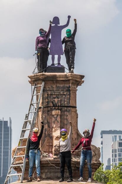 Borran nombre de "La Glorieta de las Mujeres que Luchan" tras intervención de feministas