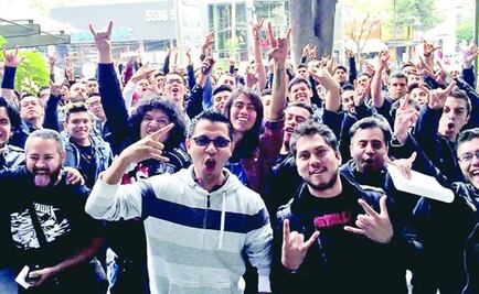 Metallica meets with die-hard fans in Mexico City