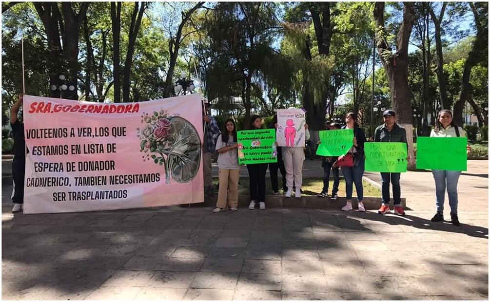 Protesta pacifica de pacientes con insuficiencia renal en Tlaxcala (15/01/2025). Foto: Especial