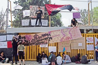 Despiden a docente de la Prepa 5 por supuesto acoso