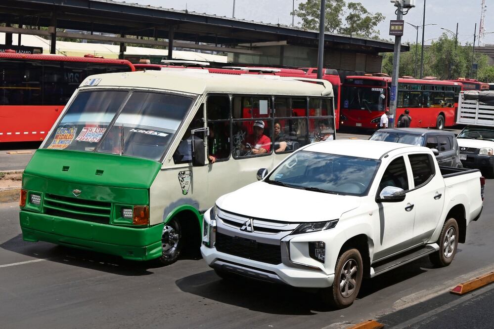 Se busca que a finales de este año se sustituyan los microbuses. Foto: Archivo / EL UNIVERSAL