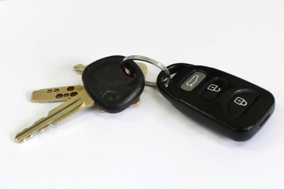 Trucos escondidos en la llave de tu auto y otros accesorios