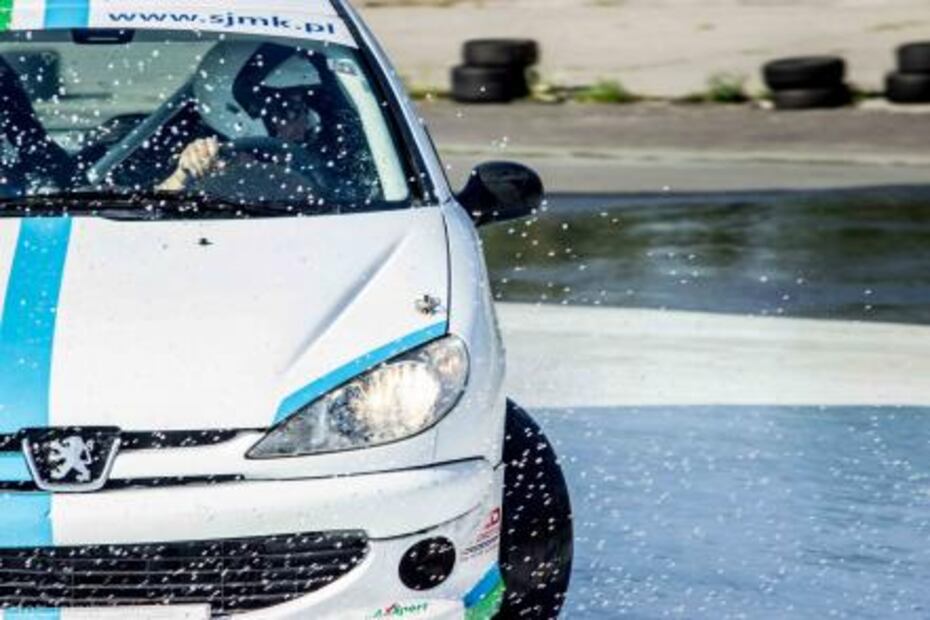 ¿Cómo hacer drift con tu auto?