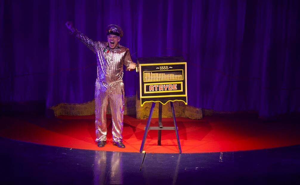 Imagenes del estreno del espectáculo Les Clowns que el Circo Atayde Hermanos preparó. Fotos: Germán Espinosa