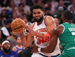 Knicks de Nueva York trituran a los Celtics de Boston; alcanzan las finales de la Conferencia Este por primera vez en 25 años