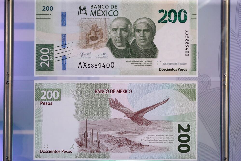 El pasado 2 de septiembre Banxico presentó el nuevo billete de 200 pesos / Archivo. EL UNIVERSAL