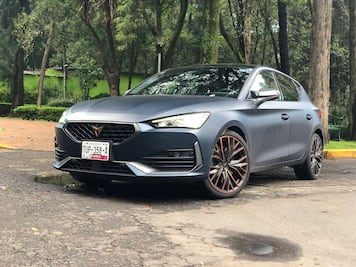 A prueba: CUPRA León 2022, un compacto deportivo realmente utilizable en la ciudad