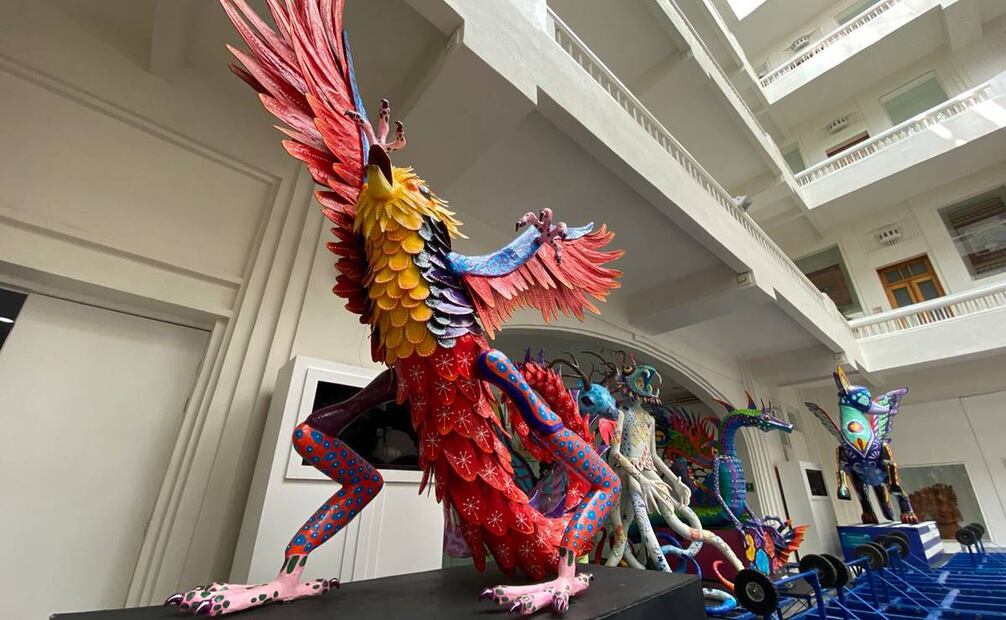 Últimos detalles para el desfile de alebrijes monumentales en la CDMX 14 de octubre de 2024/ Foto: Especial