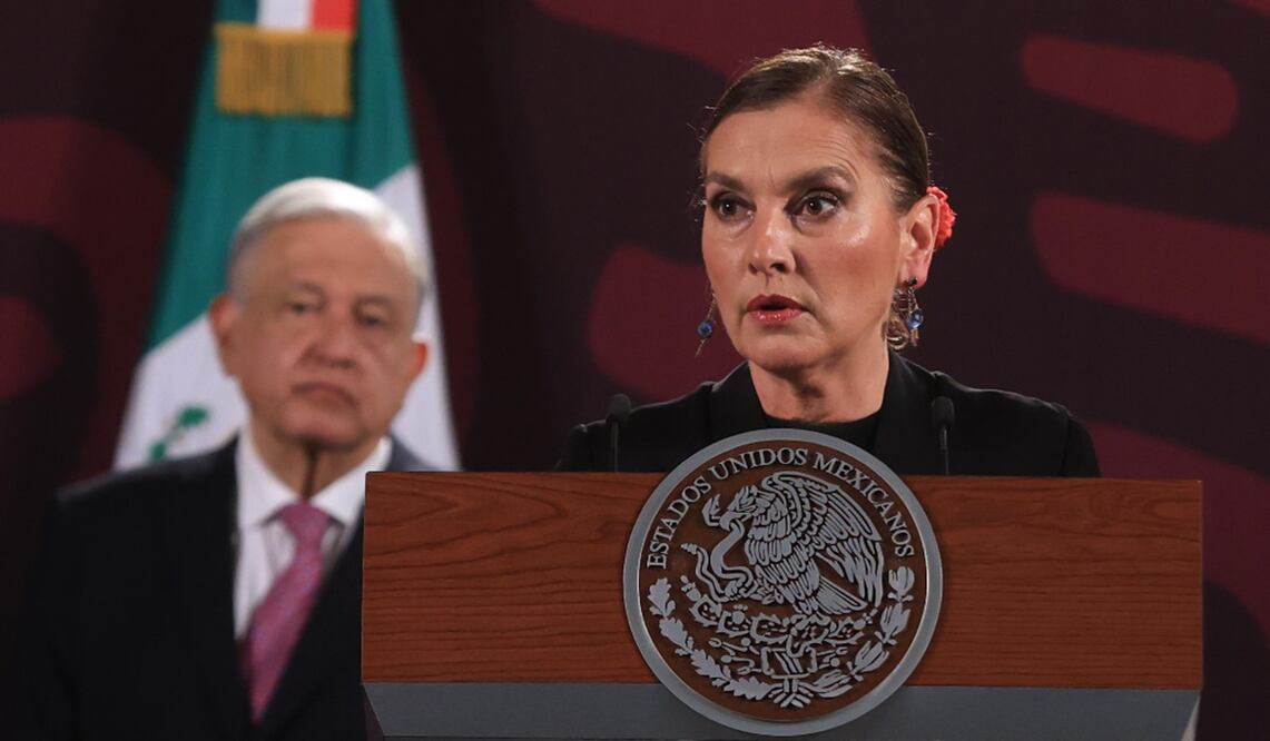 La doctora Beatriz Gutiérrez Müller asiste a la mañanera de AMLO. Foto: Foto: Berenice Fregoso / EL UNIVERSAL