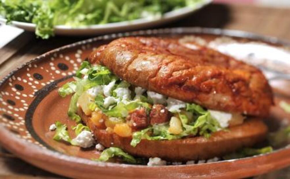 ¿Cuántas calorías tienen los platillos típicos del 15 de septiembre? 