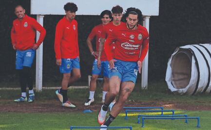 Chivas y Pumas se juegan mucho