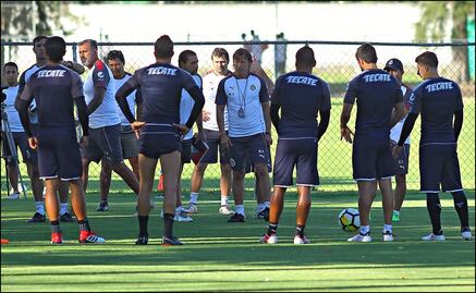 Más problemas en Chivas, se rebela la plantilla