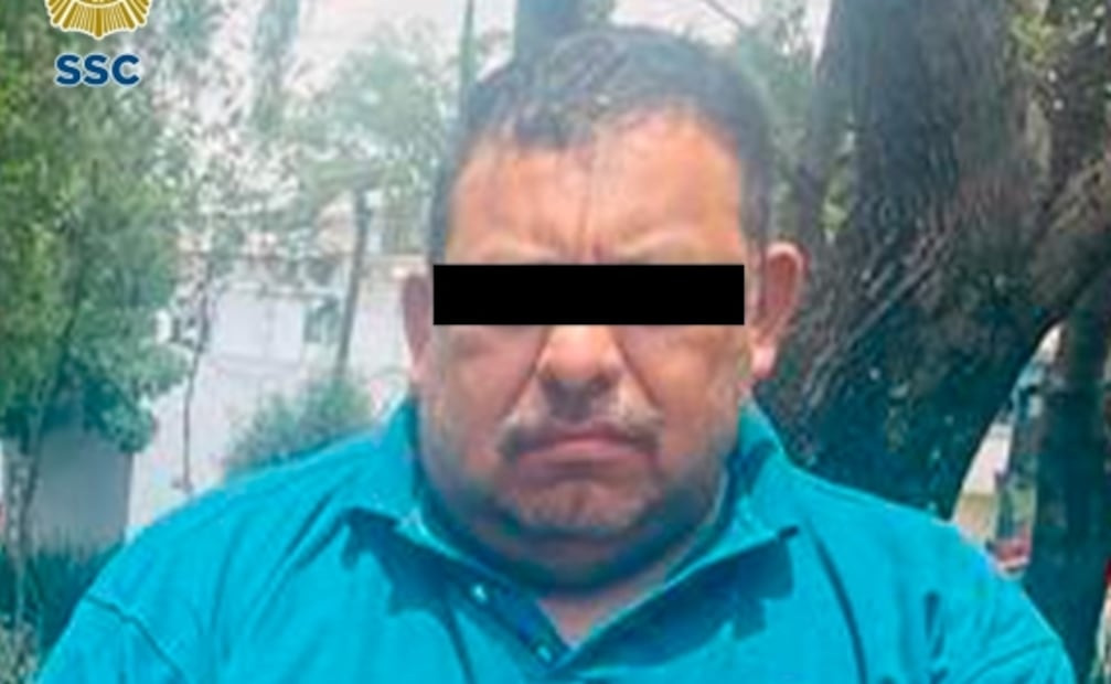 Lo paran en Iztapalapa por circular sin placas y le encuentran un cuerno de chivo y droga; ya está detenido