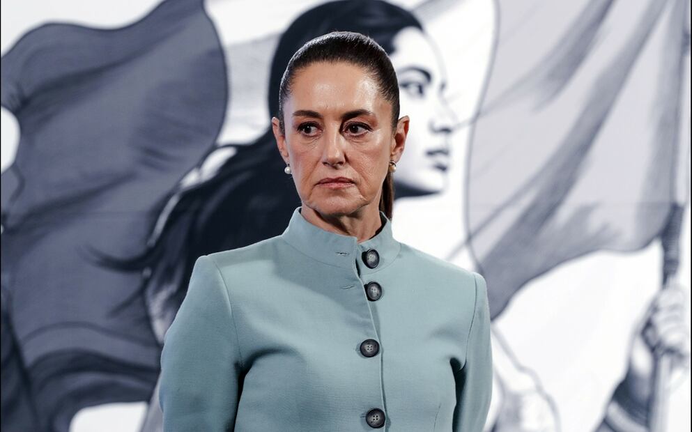 Ante el caso de Fátima Zavala, presuntamente empujada desde el segundo piso de la secundaria a la que asiste, por un caso de bullying, la presidenta Sheinbaum Pardo dijo se tiene el objetivo de evitar el acoso escolar y la violencia en las escuelas; detalló que Mario Delgado apoyará en todo lo que se requiera. Foto: EFE