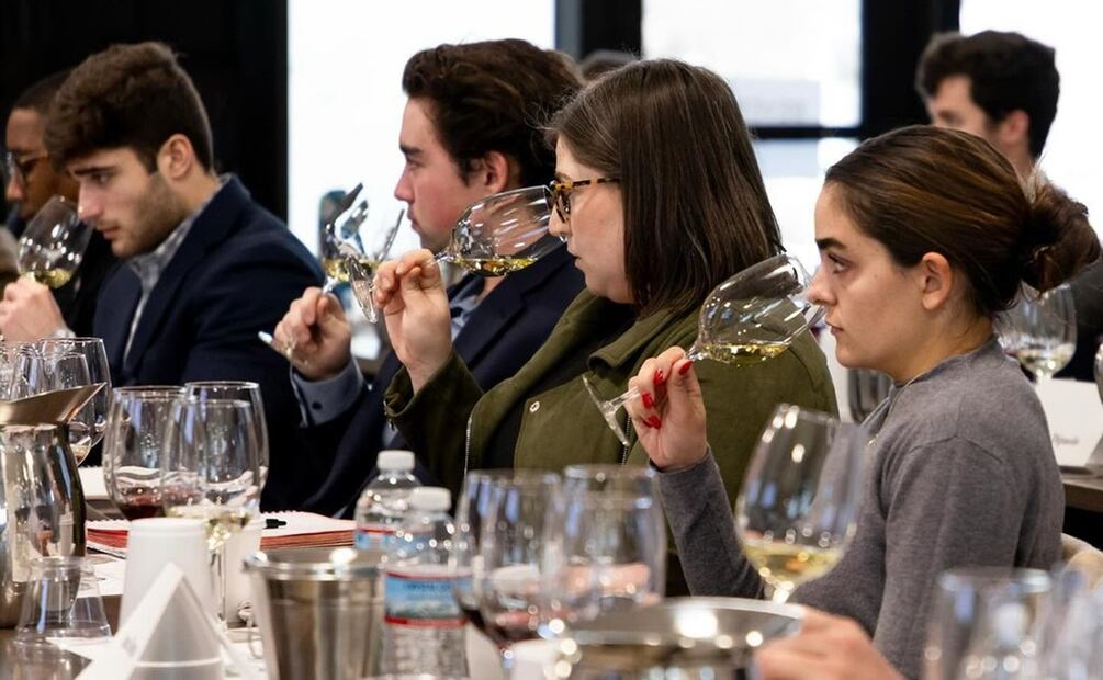 Estudia para sommelier. Descubre todo lo que necesitas para ser un profesional del vino. Foto: The Court Master of Sommeliers Americas